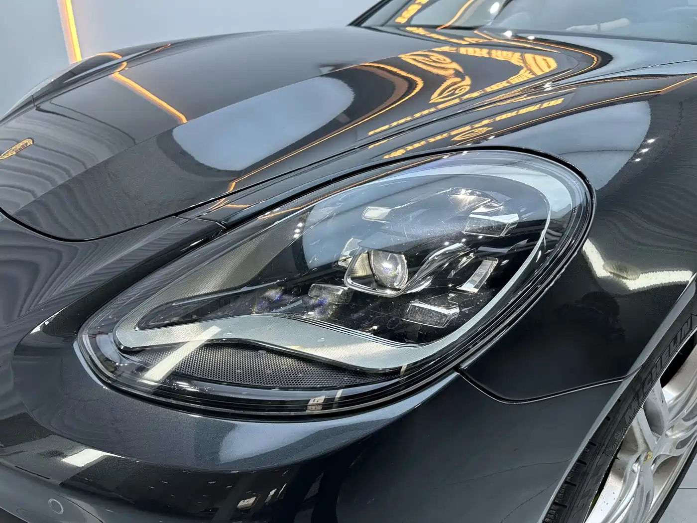 Porsche Panamera 2023 Panamera 2.9T Platinum Edition фото 7