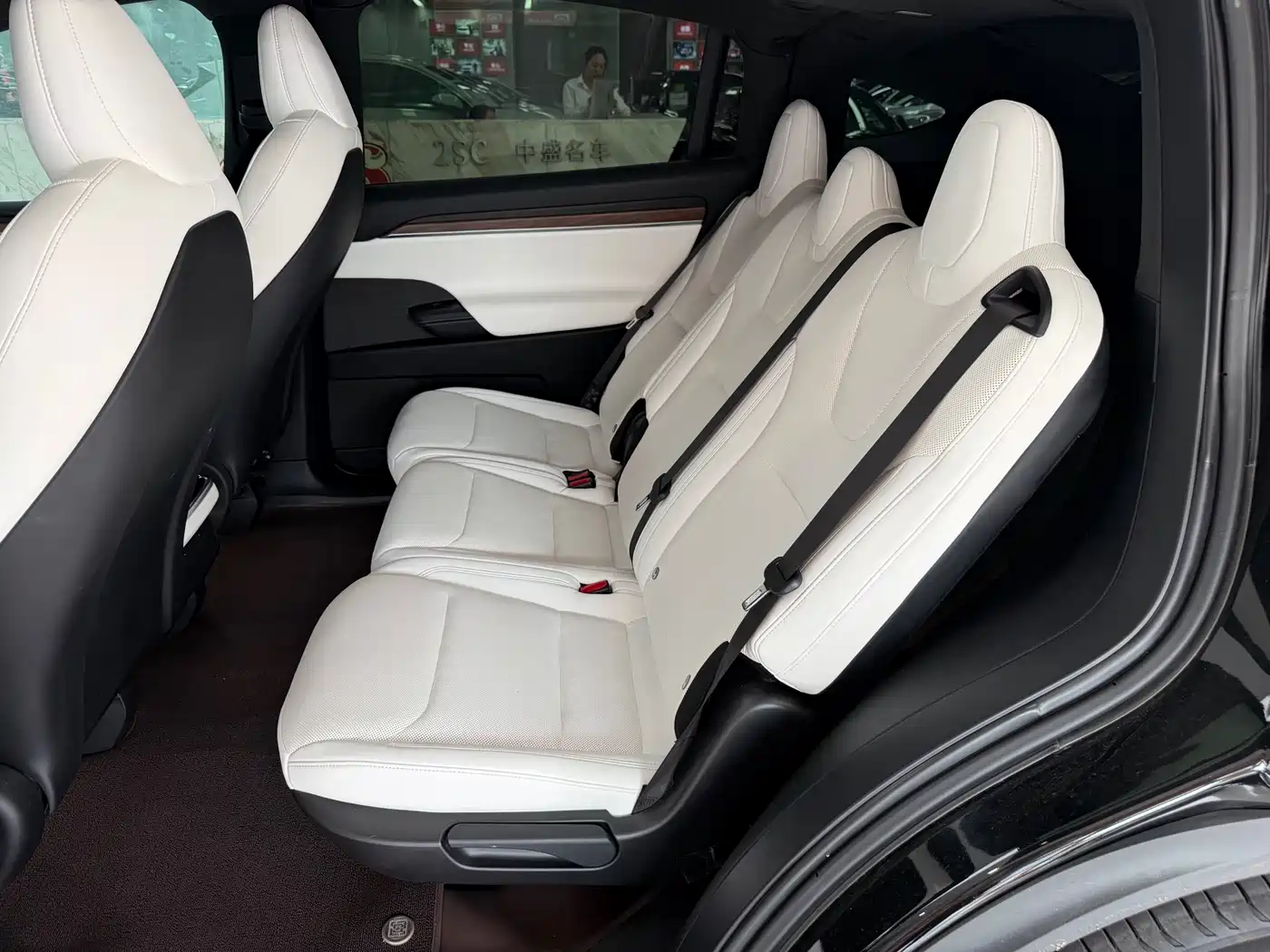 Tesla Model X 2023 Dual Motor All-Wheel Drive Edition фото 9
