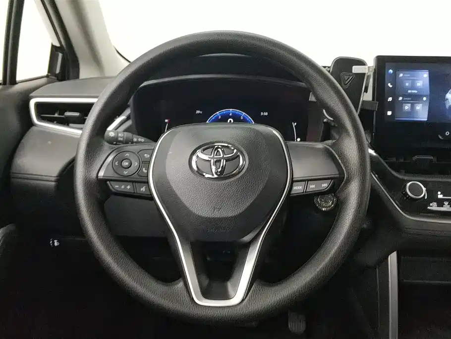 Toyota Frontlander 2023 2.0L CVT Elite Edition фото 15
