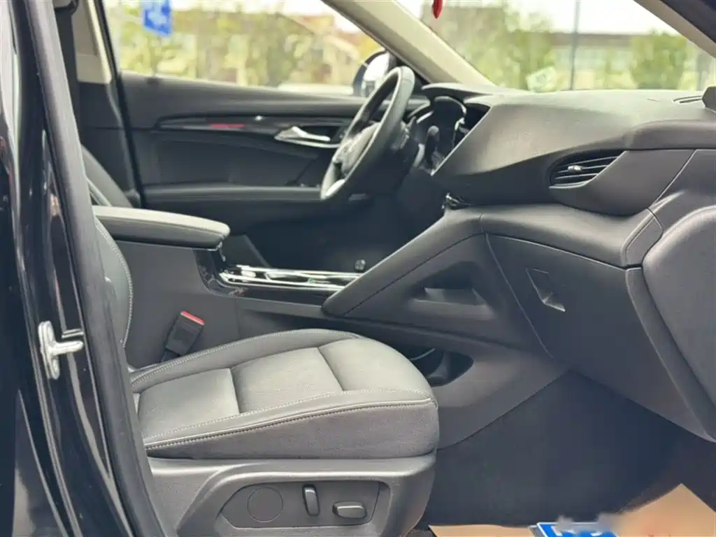 Buick Envision Plus 2023 Enclave Plus 652T 5-Seater Luxury фото 4