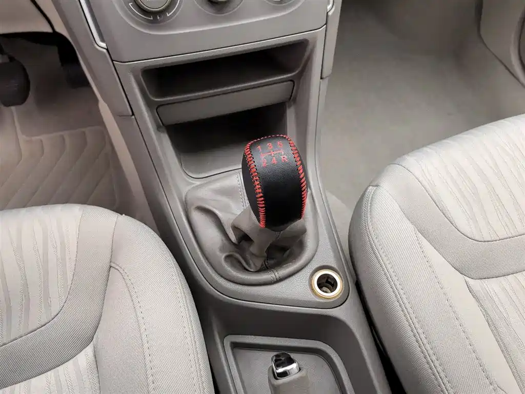 Peugeot 308 2013 Model 1.6L Manual Superior Style фото 13