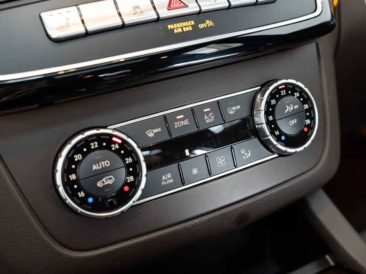 Mercedes-Benz GLS 2018 Facelift GLS 400 4MATIC Sport фото 12