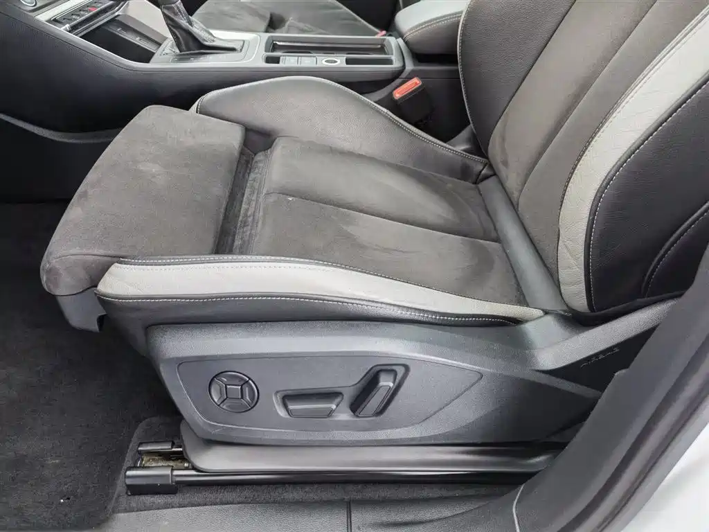 Audi Q3 2019 40 TFSI Fashion Dynamic фото 20