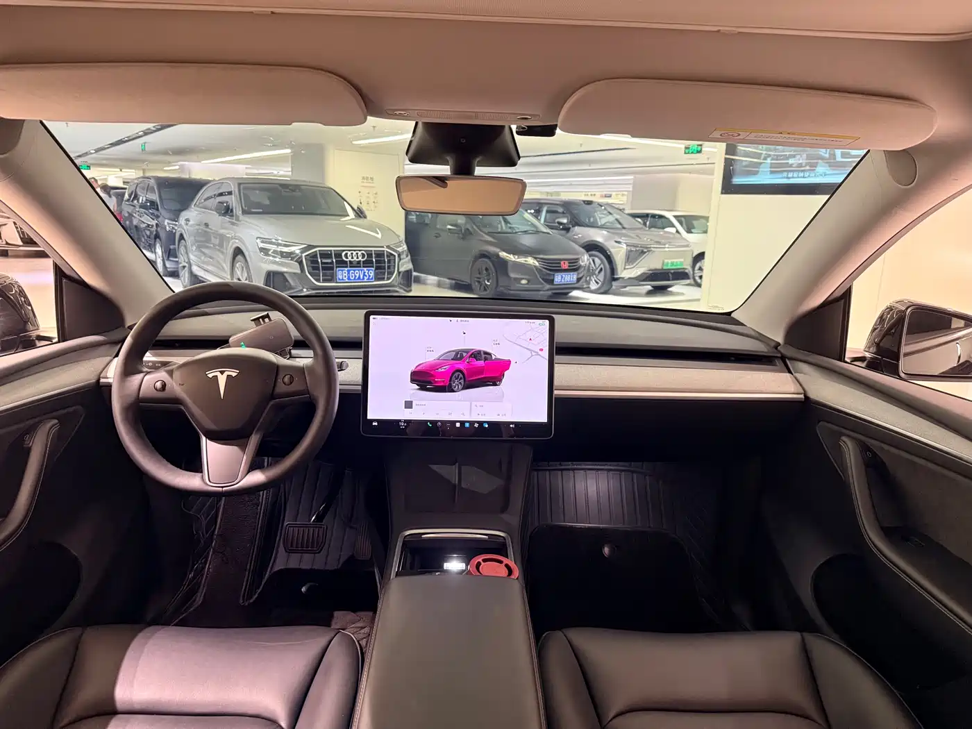 TESLA MODEL Y
