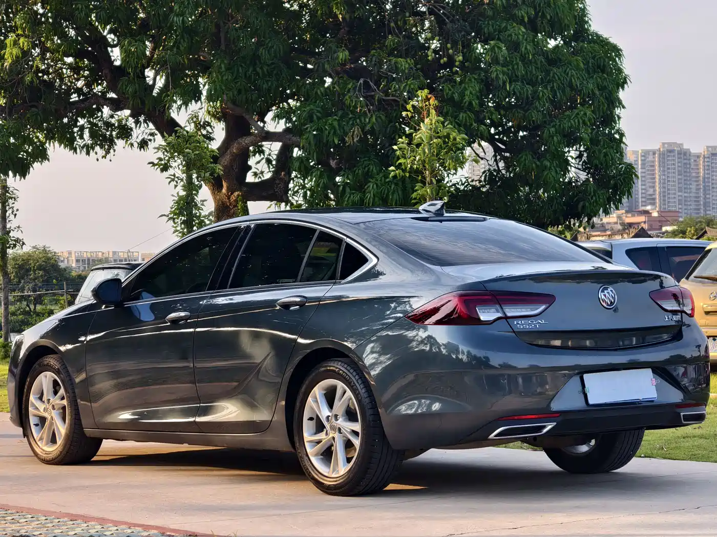 Buick Regal 2020 552T Luxury фото 11