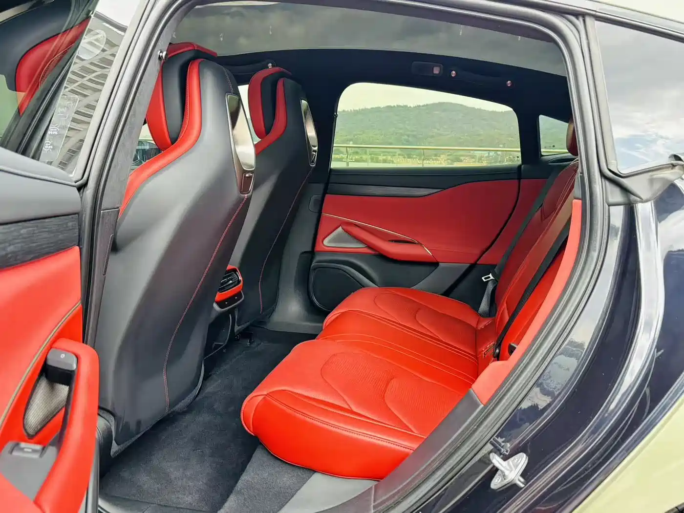 XIAOMI CAR XIAOMI SU7