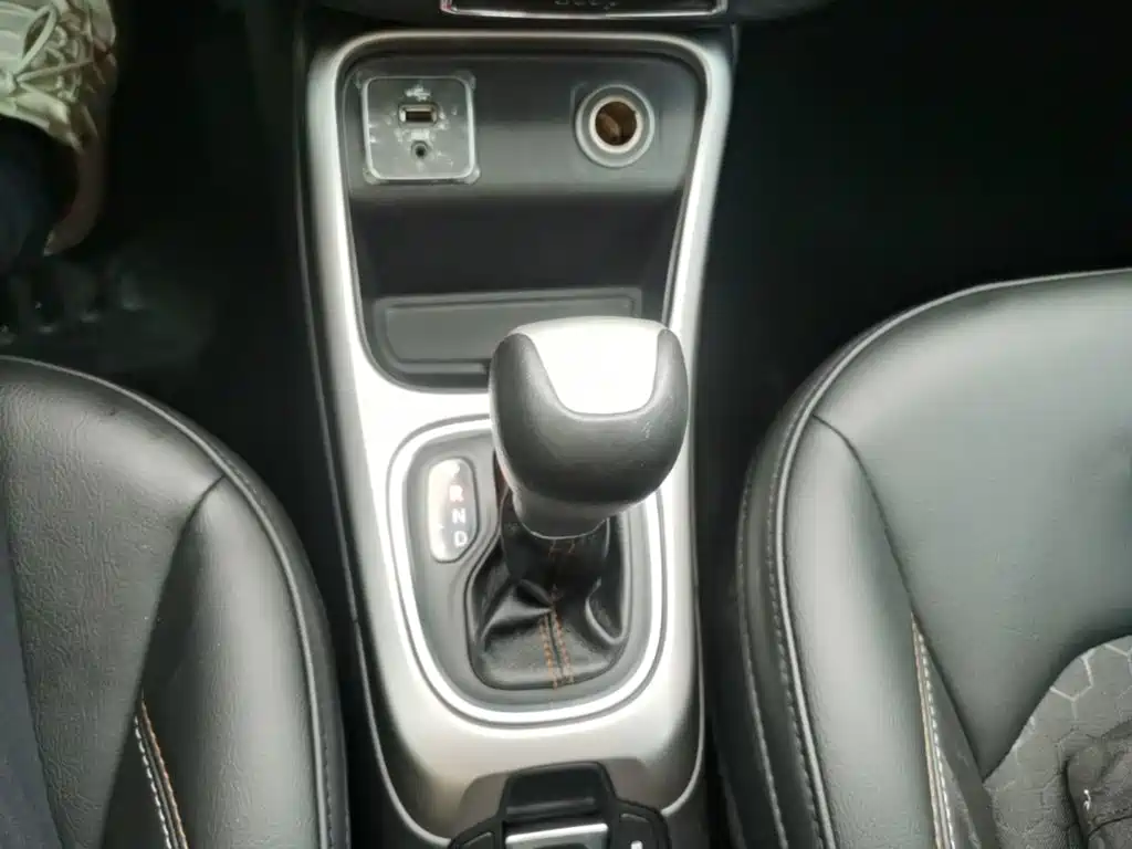 Photo 14 - Jeep Compass