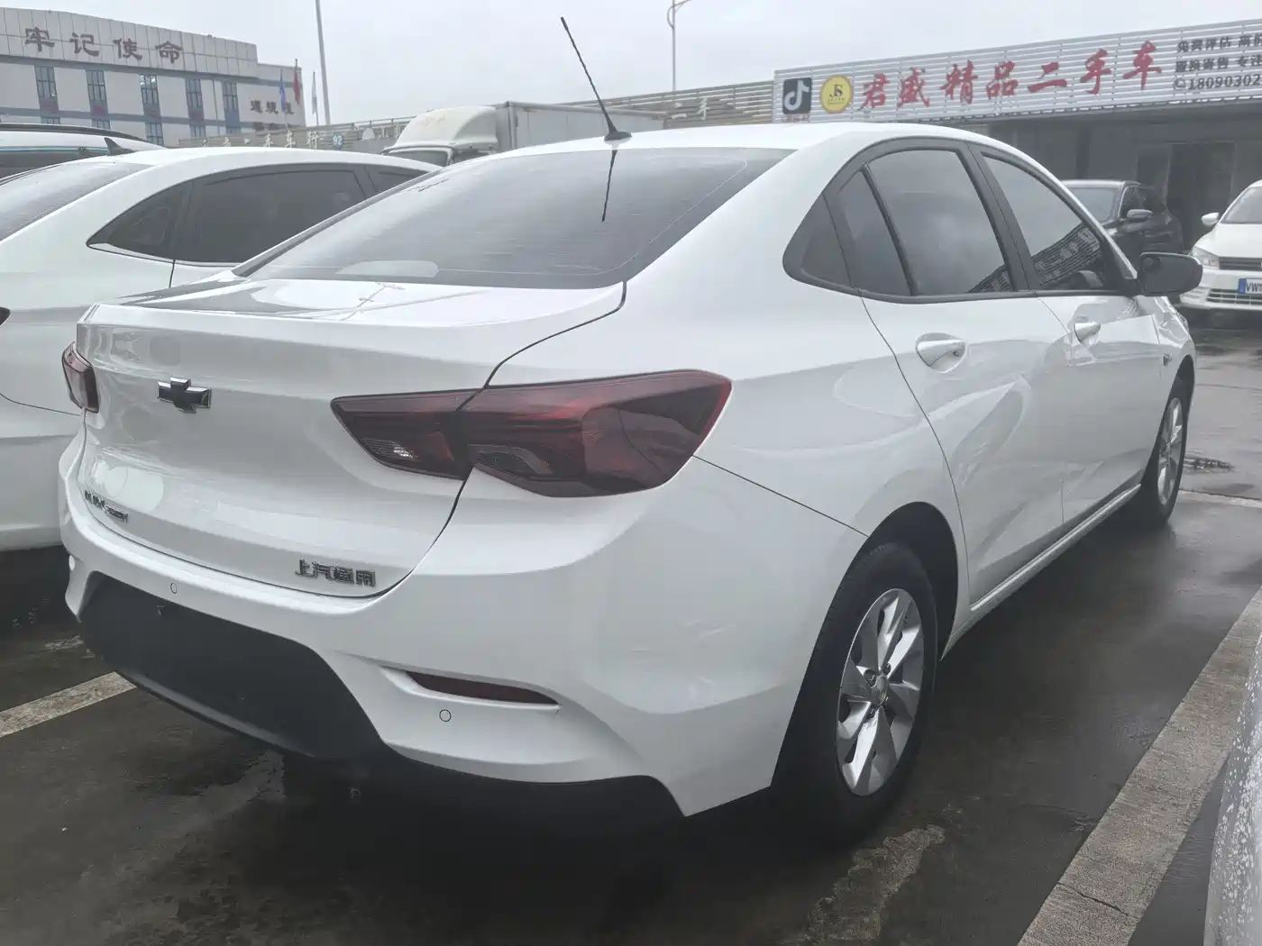 CHEVROLET KOVOZ