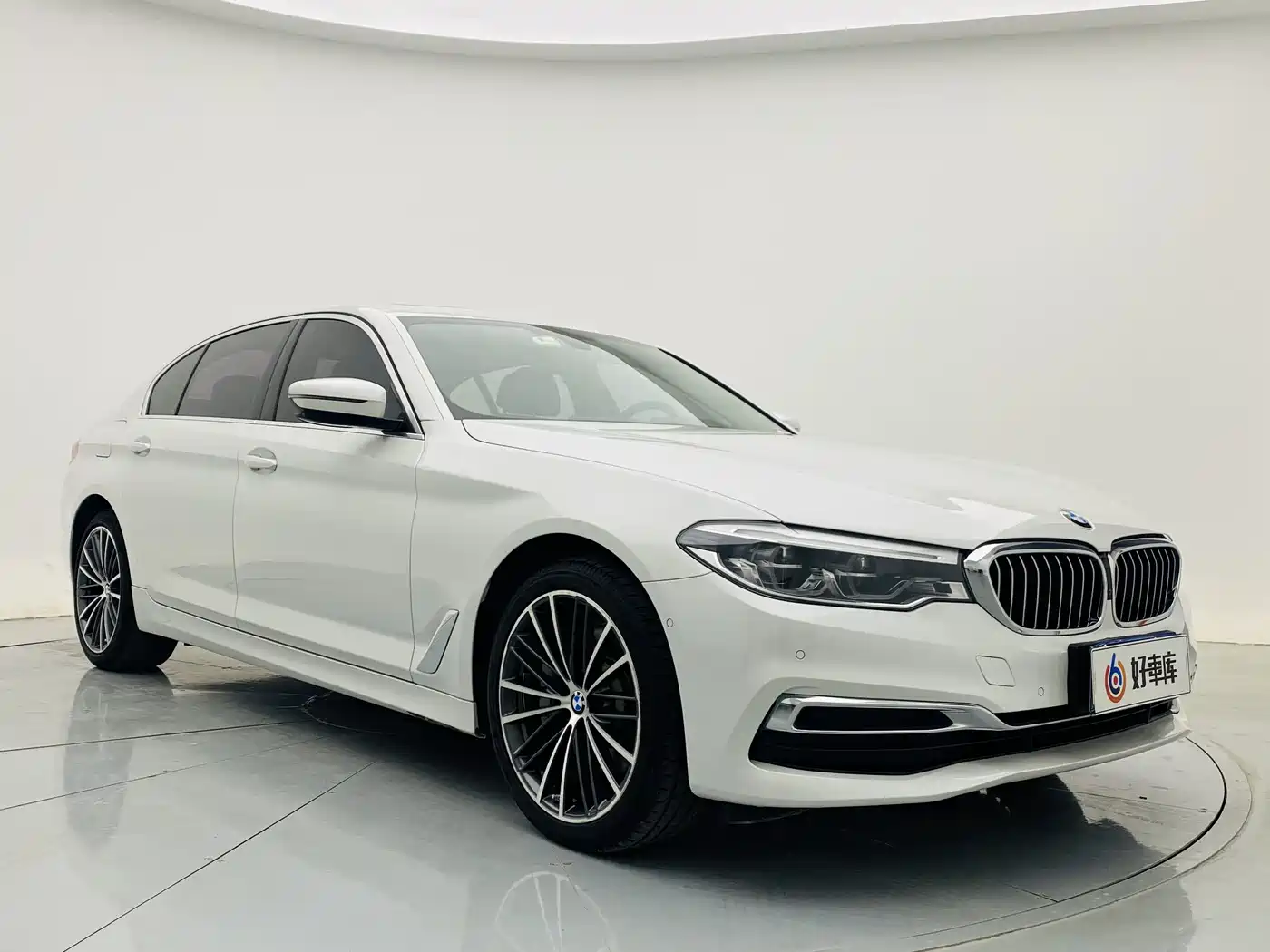 BMW 5 Series 2020 530Li Premium Luxury Package фото 4