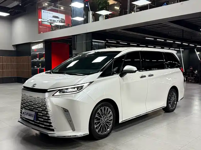 Lexus LM 2025 Model 500h Six-Seater Prestige Edition