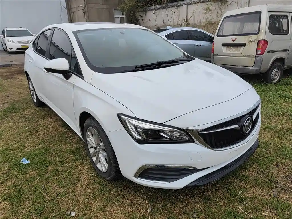 Buick Verano 2019 Sedan 20T Dual Clutch Leading фото 22