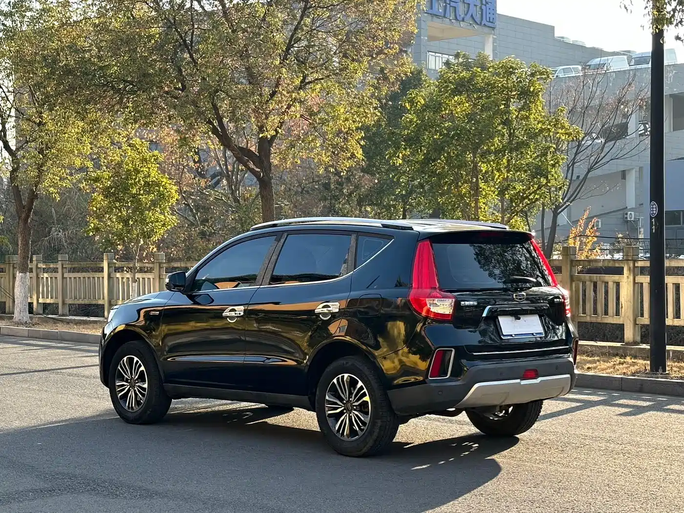 GEELY AUTOMOBILE VISION X6