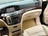 Photo 23 - Nissan Quest