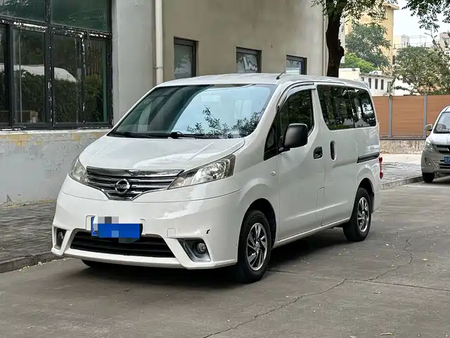  Nissan Nissan NV200 2016 Facelift 1.6L CVT Luxury