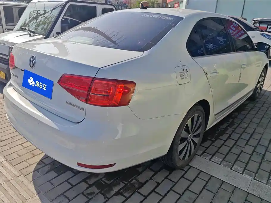 Volkswagen Sagitar 2018 1.6L Automatic Comfort фото 3