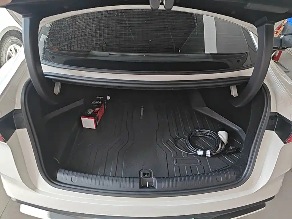 BYD Seal 06 New Energy 2025 2025 DM-i Smart Drive Edition 120KM Prestige
