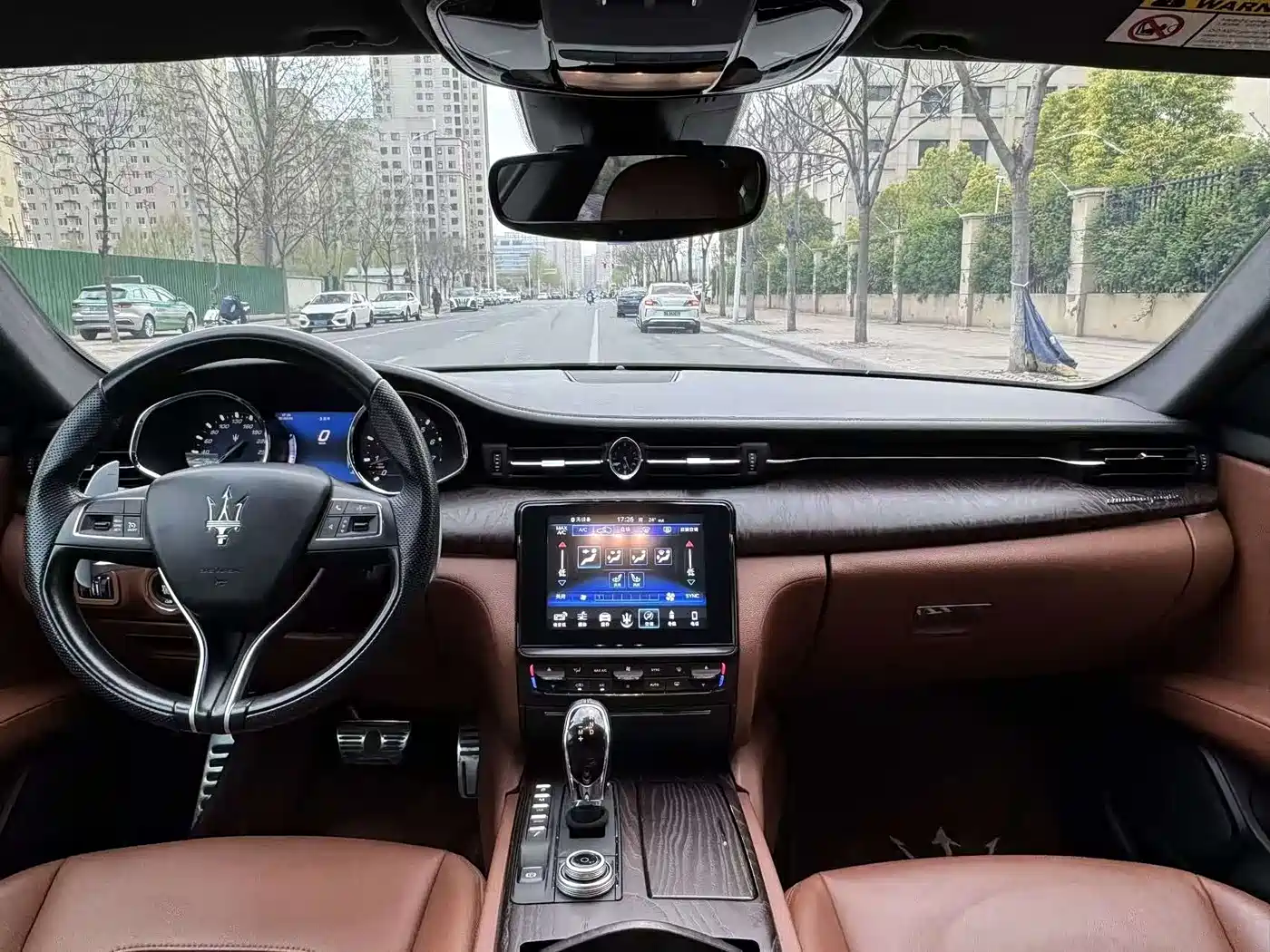 Maserati Quattroporte 2018 3.0T Luxury Edition фото 13