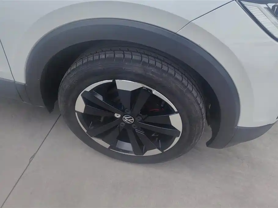 Volkswagen Tanying 2021 1.5L Automatic Smart Connect Edition фото 6