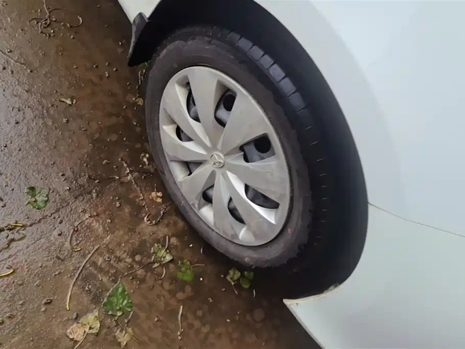 Toyota YARiS L Zhi Xiang 2019 1.5E CVT Charming China VI фото 6
