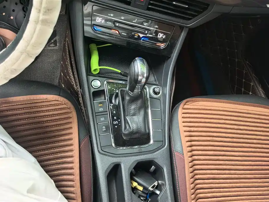 Volkswagen Bora 2020 1.5L Automatic Comfort фото 16