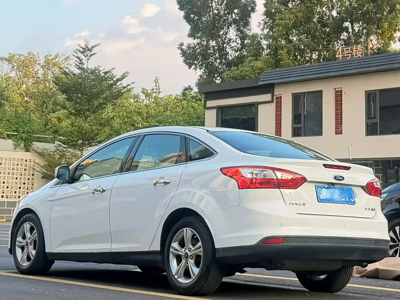 Фото 4 - Ford Focus