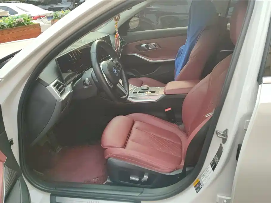 BMW i3 2022 eDrive 35 L фото 9