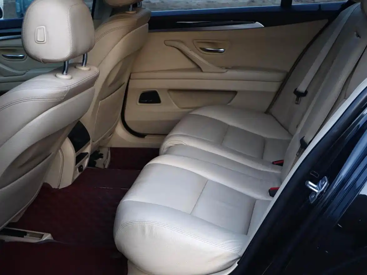 BMW 5 Series 2014 525Li Leading фото 8
