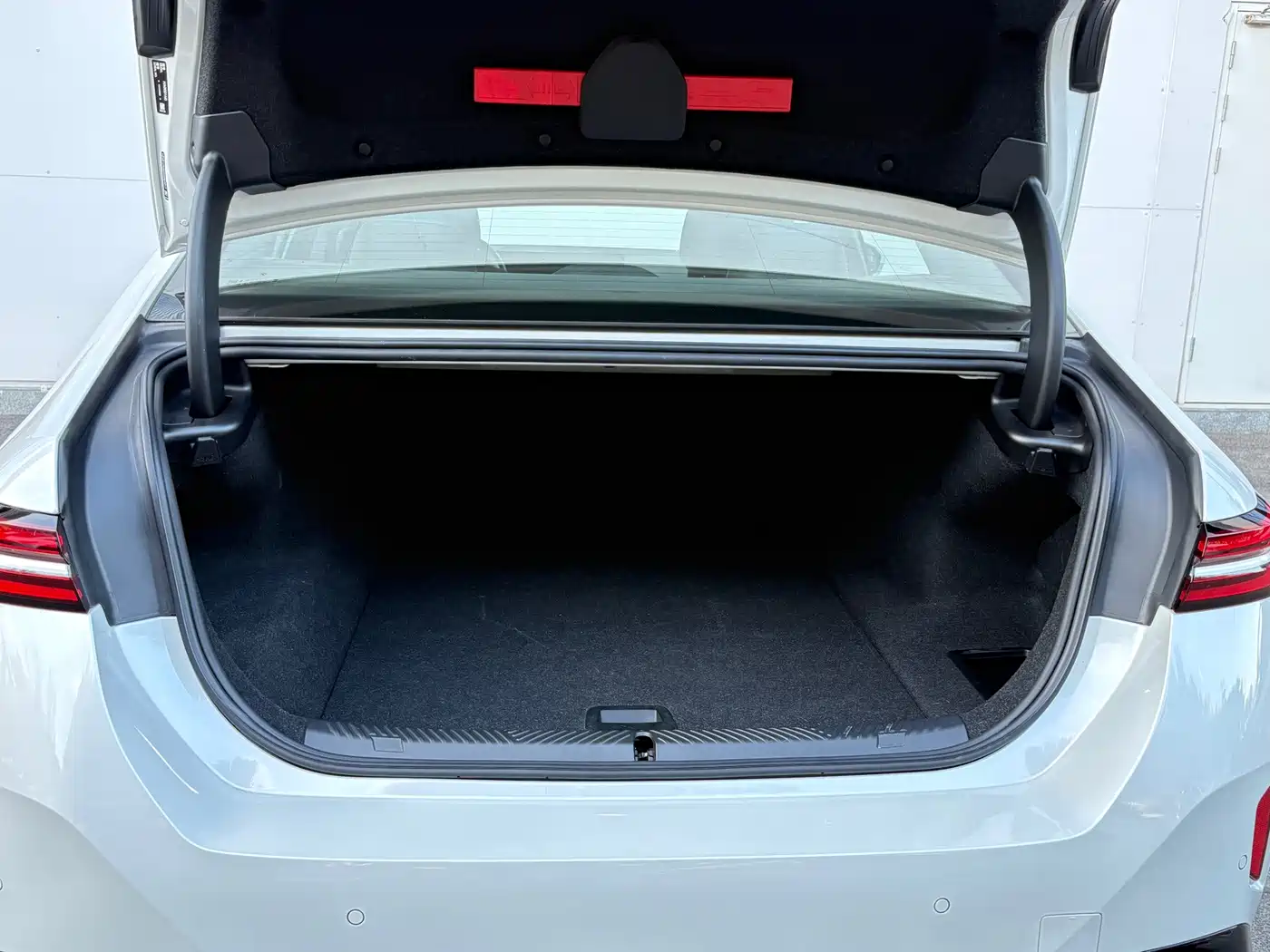 BMW i5 2026 2024 eDrive 35L Premium Model M Sport Package