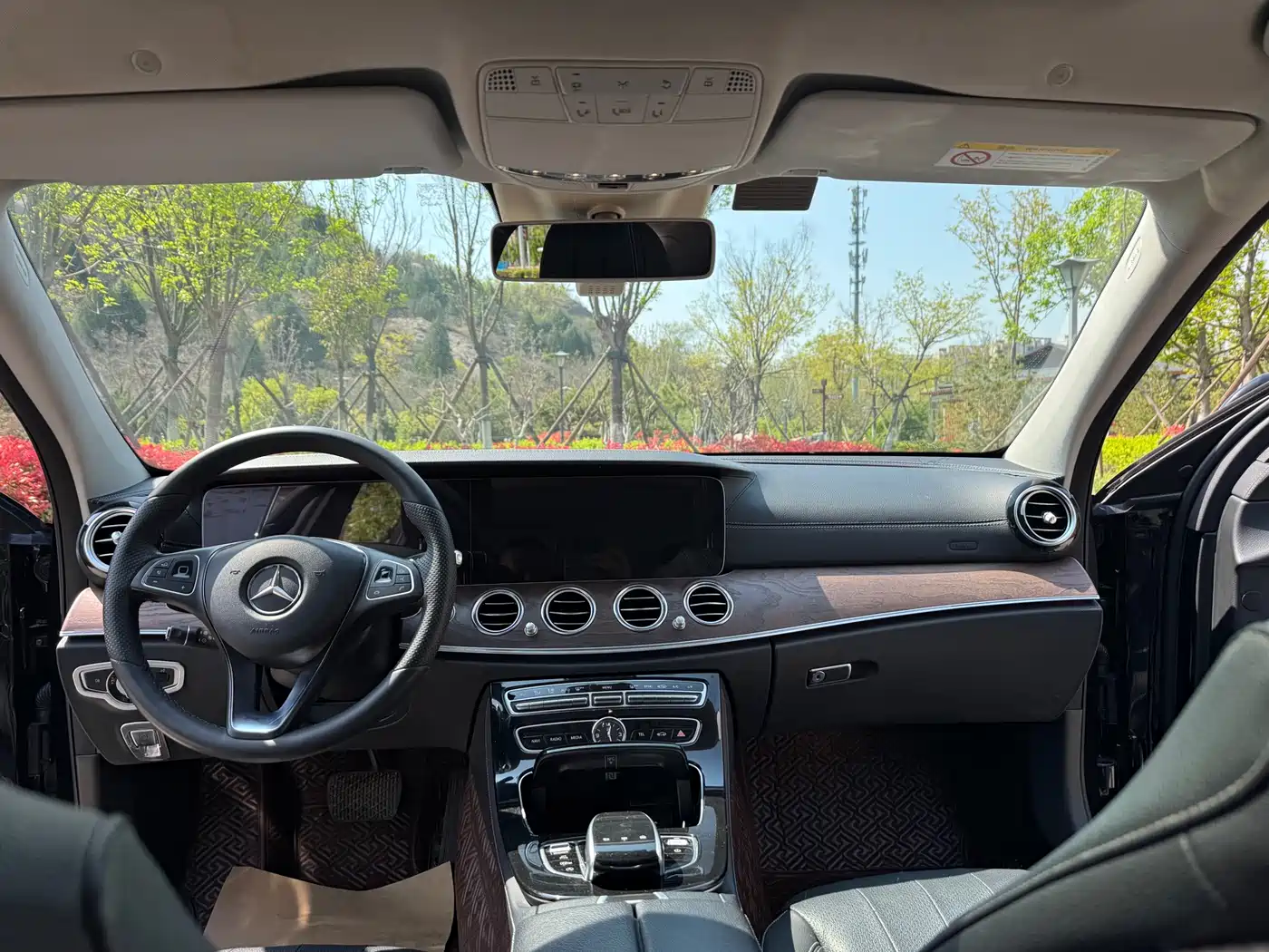 Mercedes-Benz E-Class 2016 E 300 L Fashion Type фото 8