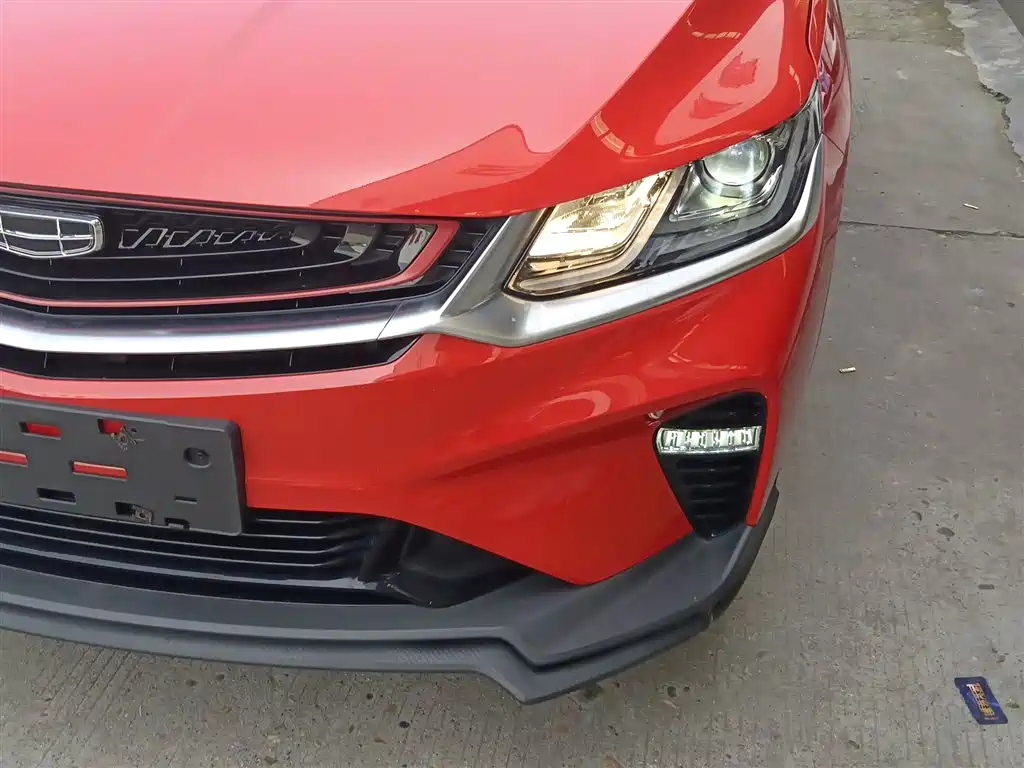 Фото 20 - Geely Coolray
