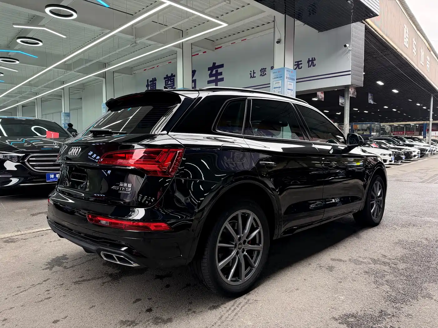Audi Q5L 2023 45T Premium Dynamic фото 24