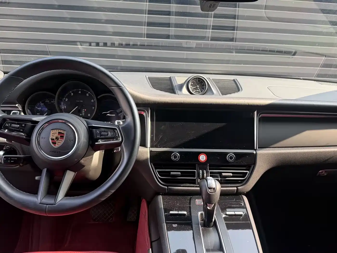 Porsche Macan 2023 Macan 2.0T фото 4