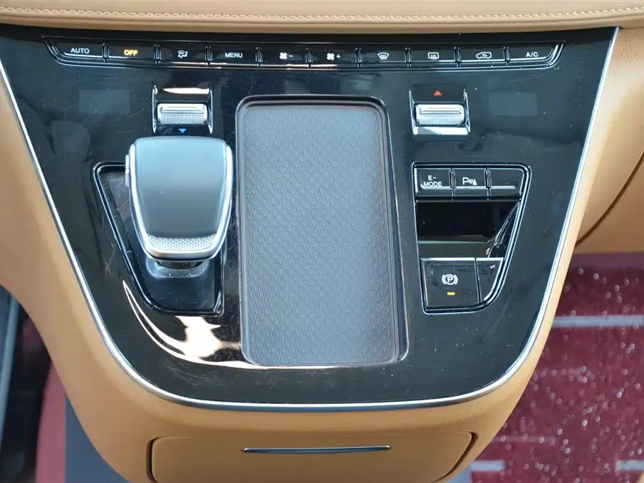 Hongqi HONGQI HQ9 PHEV