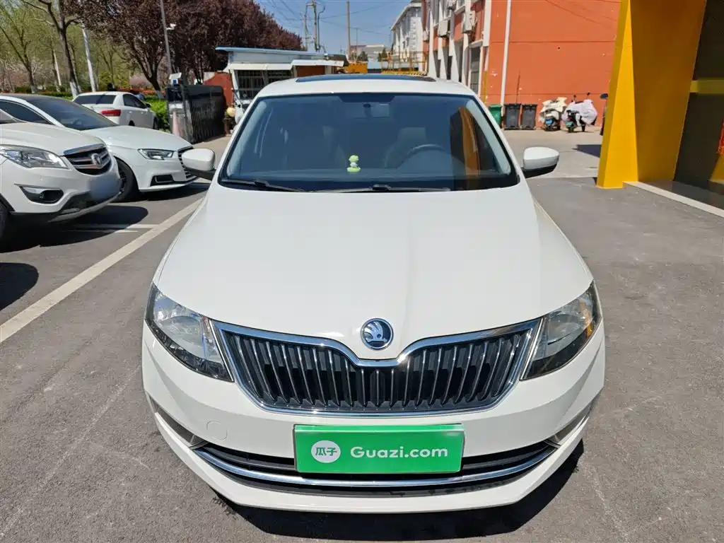 Škoda Rapid 2019 1.5L Automatic Comfort China V фото 3