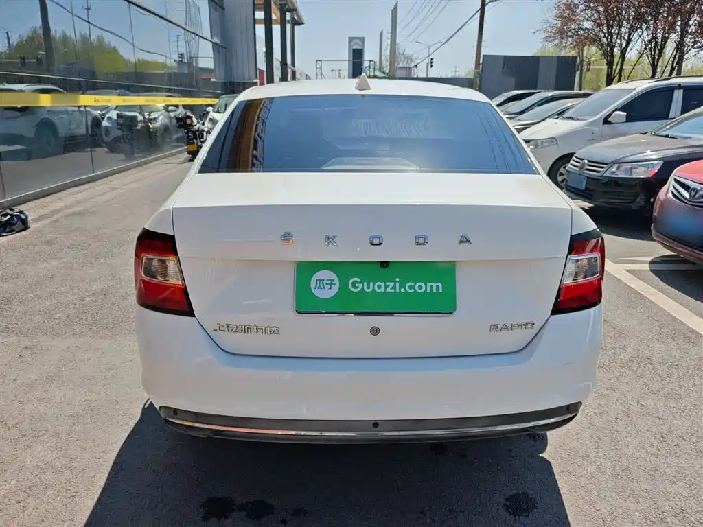 Škoda Rapid 2019 1.5L Automatic Comfort China V фото 6