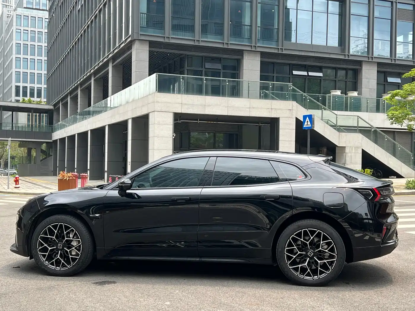 ZEEKR EXTREME KRYPTON 001