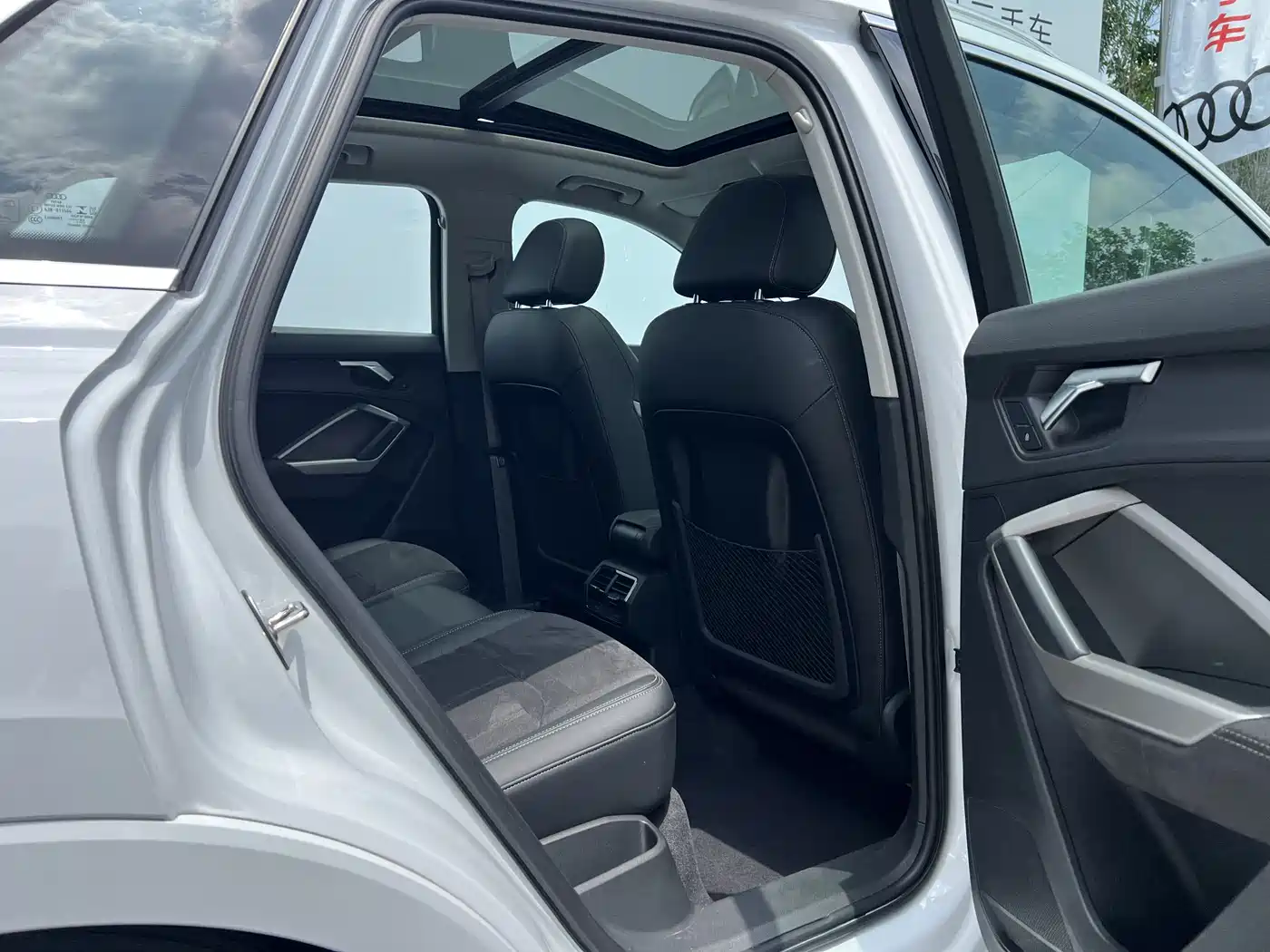 Audi Q3 2024 35 TFSI Fashion Sport фото 10