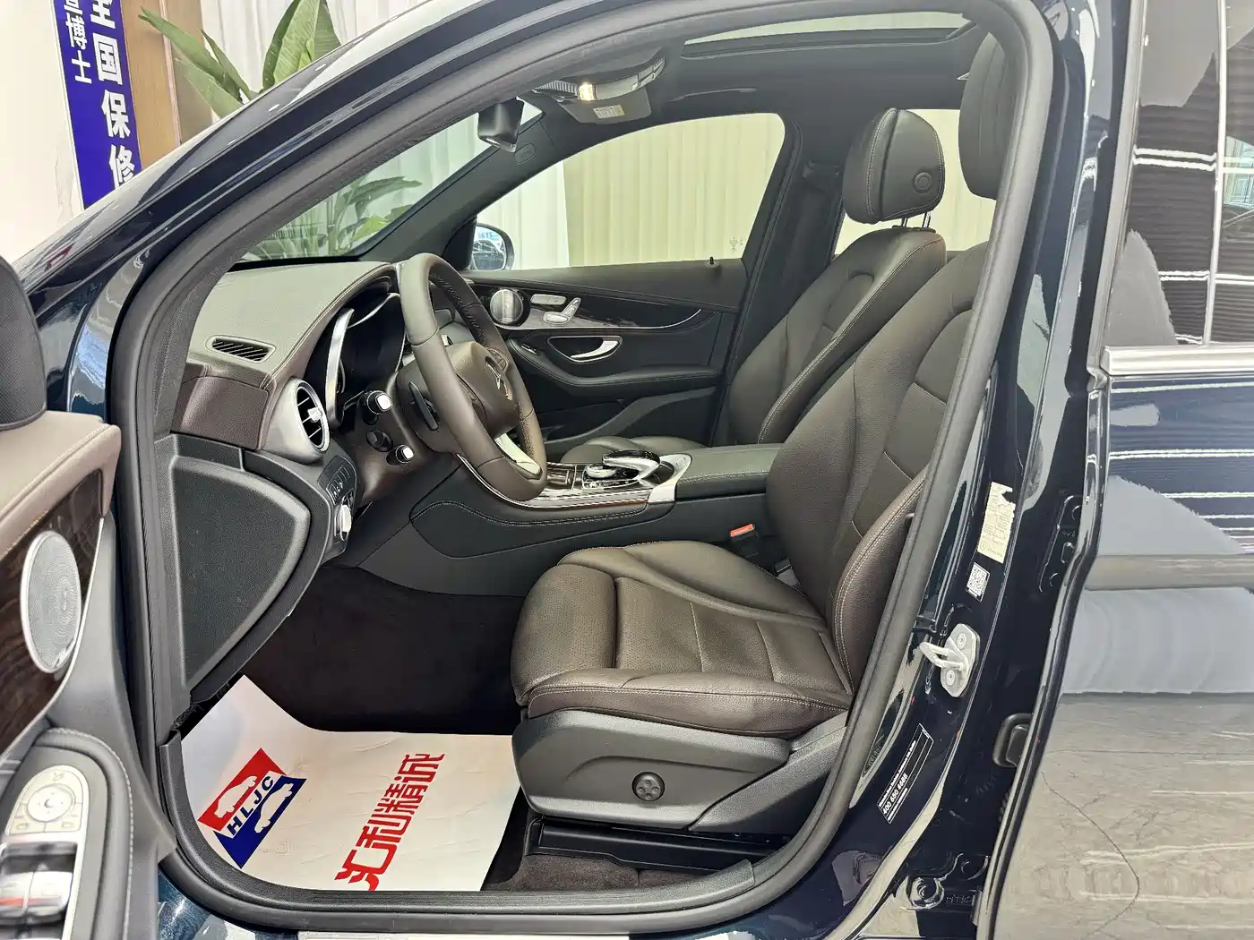 Mercedes-Benz GLC 2019 GLC 260 4MATIC Luxury фото 11