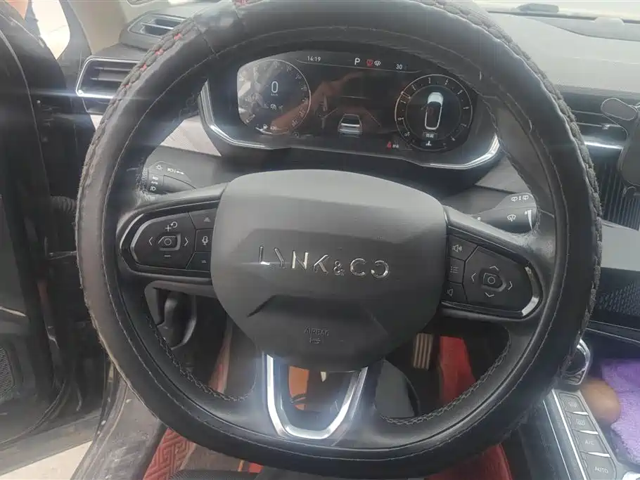 Lynk & Co 01 2021 2.0TD 2WD Pro фото 15