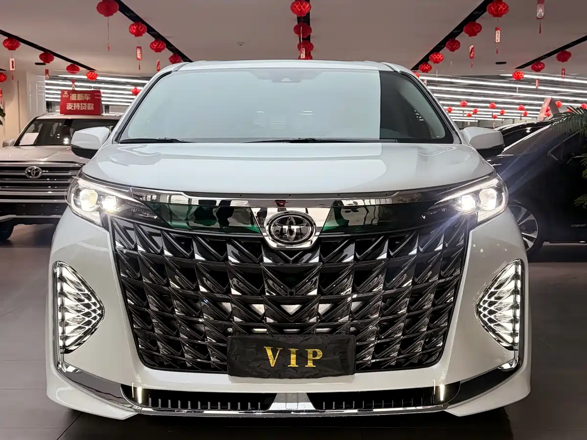 Toyota Sienna 2024 2.5L Hybrid Comfort Edition фото 3