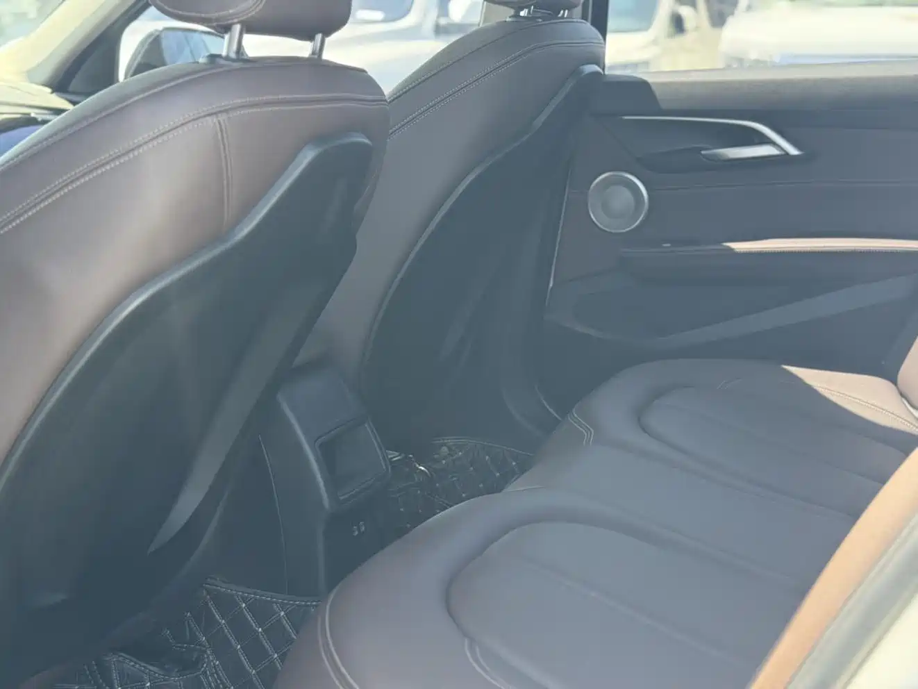 BMW 1 Series 2023 120i M Sport Radiance Edition фото 9