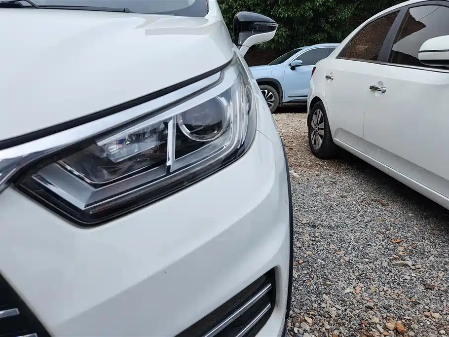 BYD Yuan New Energy 2018 EV360 Smart Connected Cool Type фото 5
