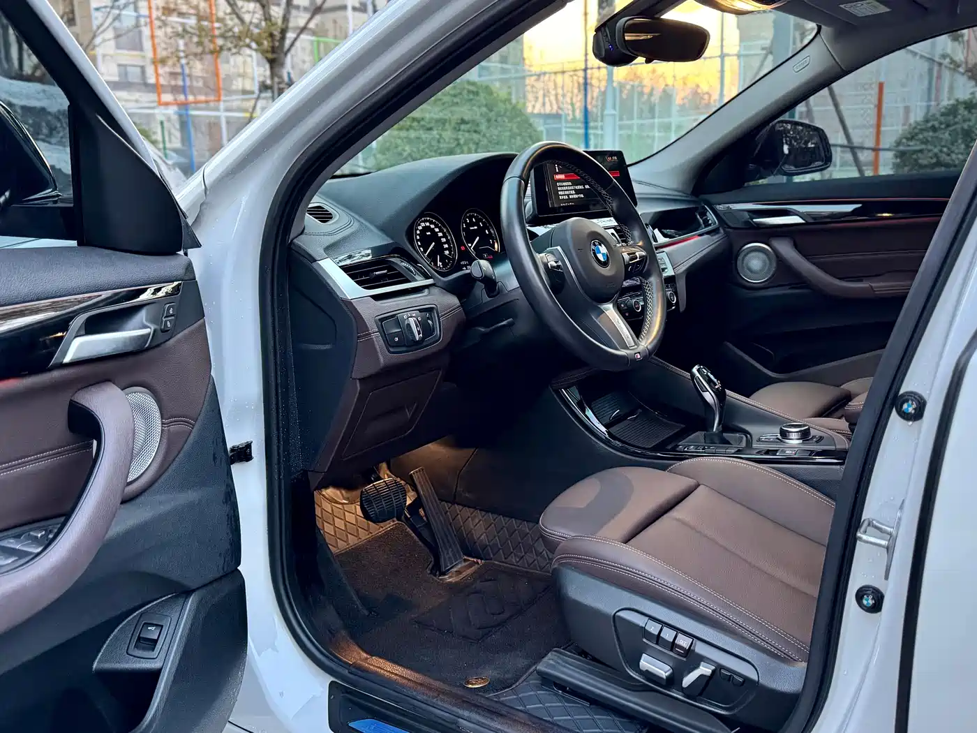 BMW X2 2023 sDrive25i M Sport Shadow Edition фото 4