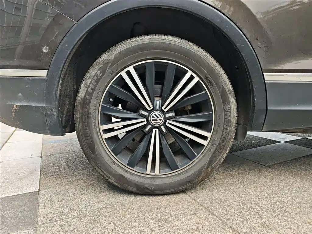 Volkswagen Tiguan L 2017 330TSI Automatic 2WD Flagship Edition фото 24