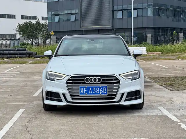 Audi A3 2020 Limousine 35 TFSI Fashion (China V) — фото 2