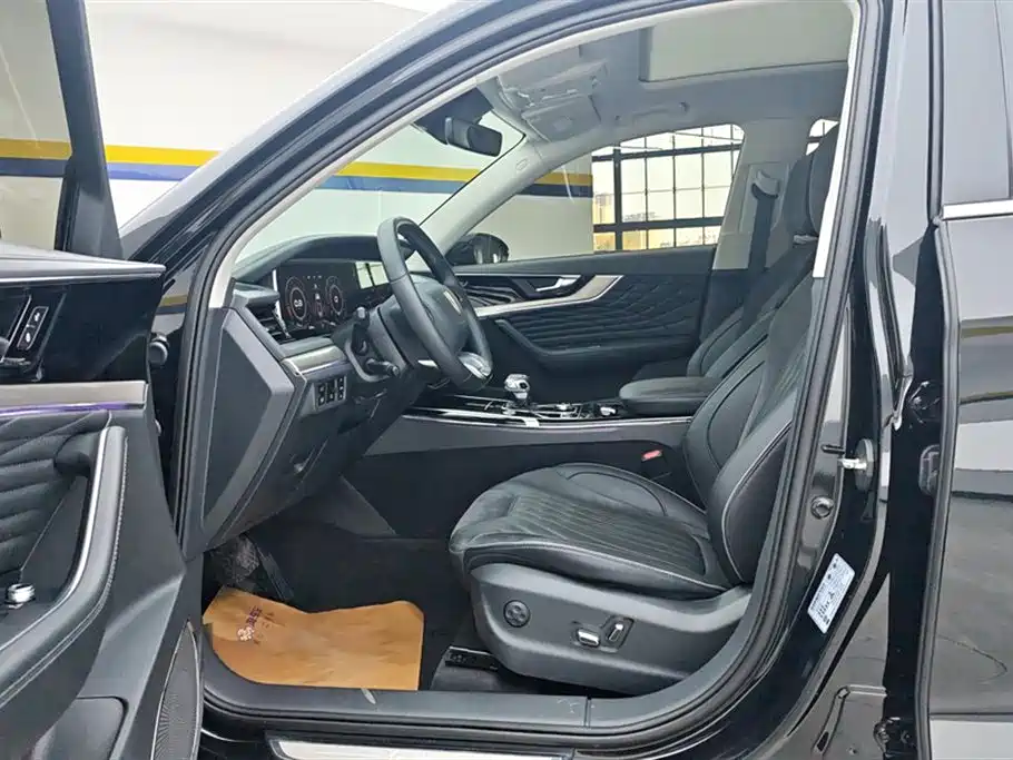 Hongqi HS5 2022 Facelift 2.0T Smart Flag Enjoyment Edition фото 9