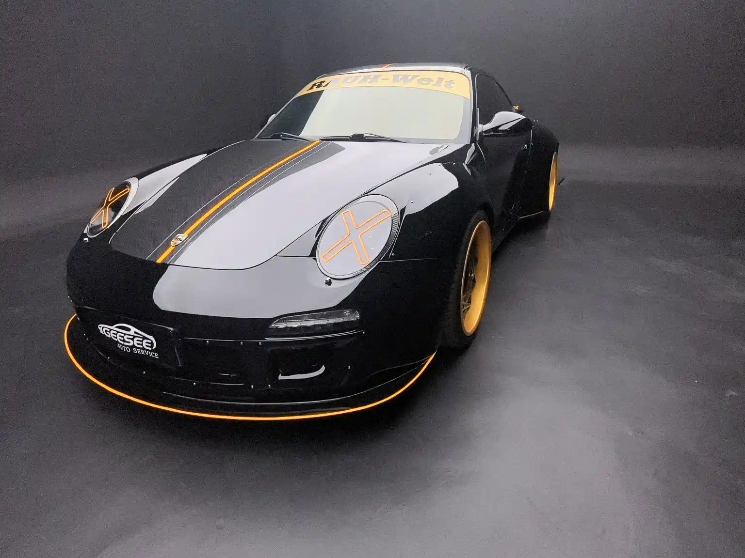 Photo 5 - Porsche 911