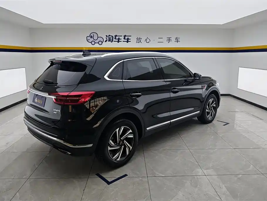 Hongqi HS5 2022 Facelift 2.0T Smart Flag Enjoyment Edition фото 3