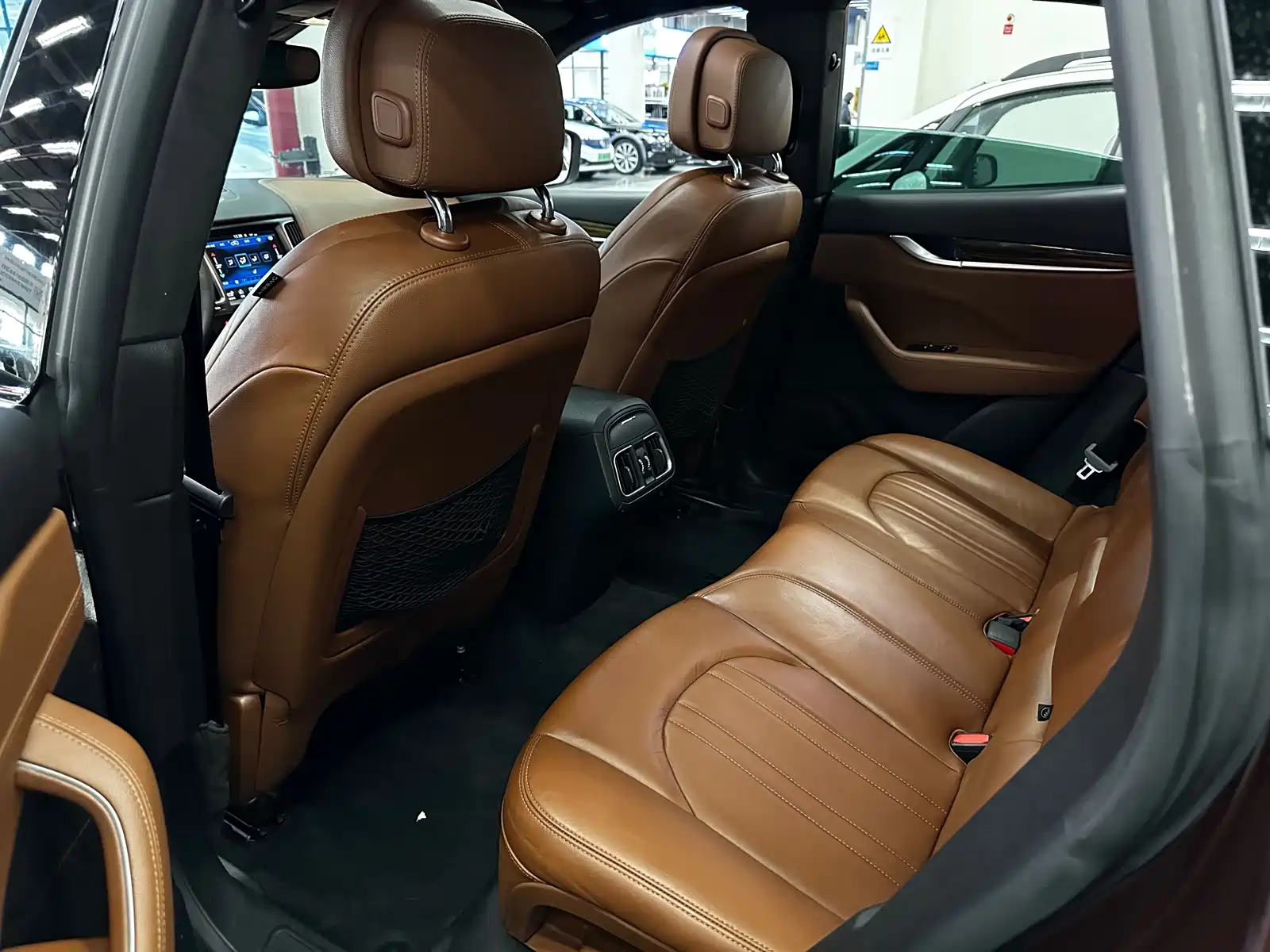صورة 25 - Maserati Levante