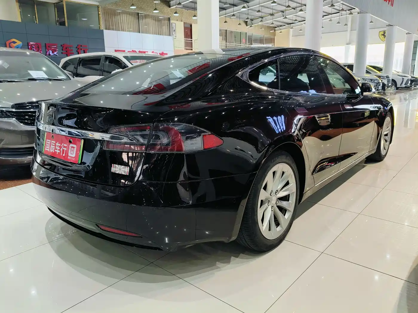 TESLA MODEL S